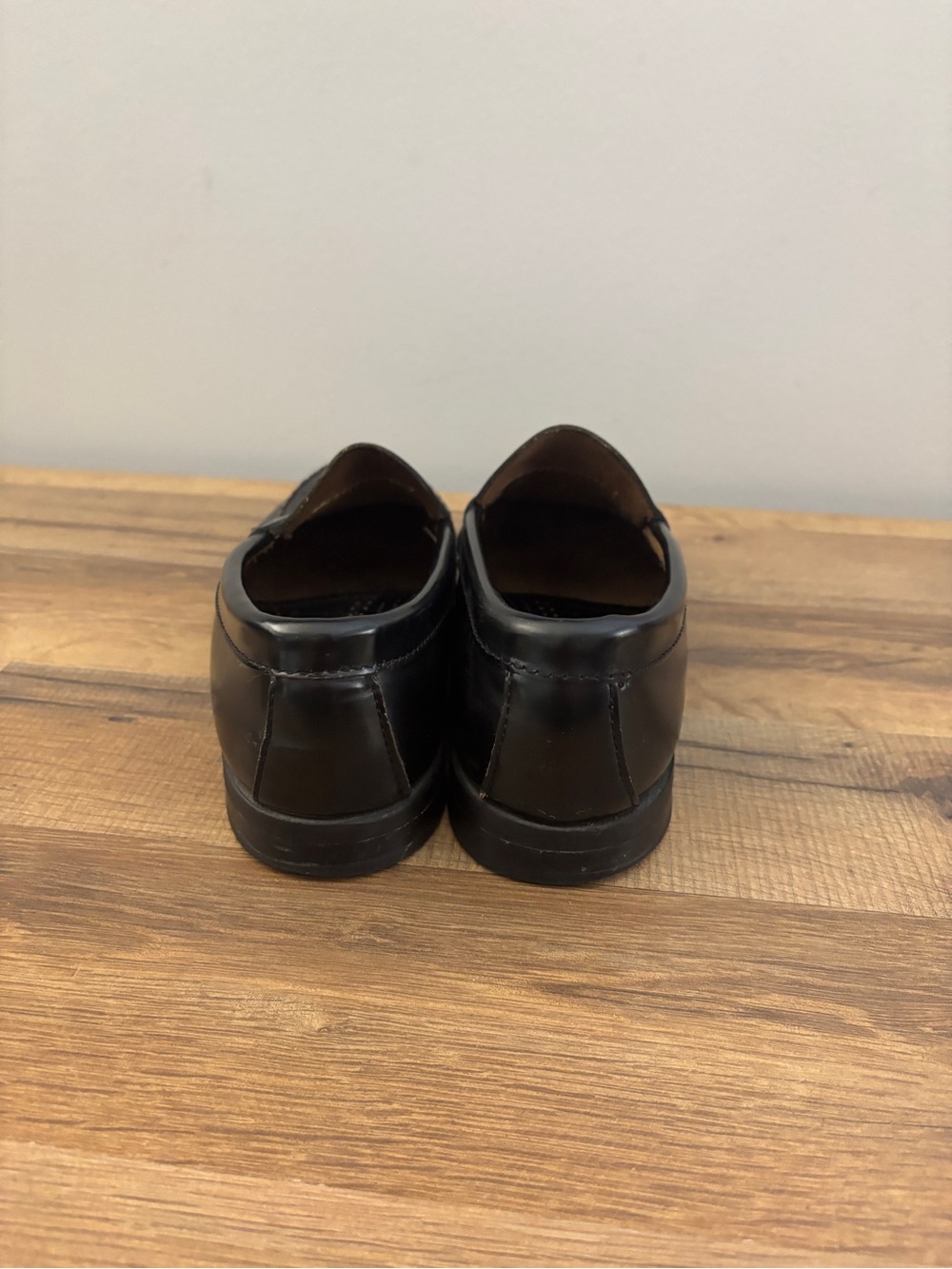 G.H. Bass & Co. Weejuns Classic Penny Loafers Black - Picture 4 of 7